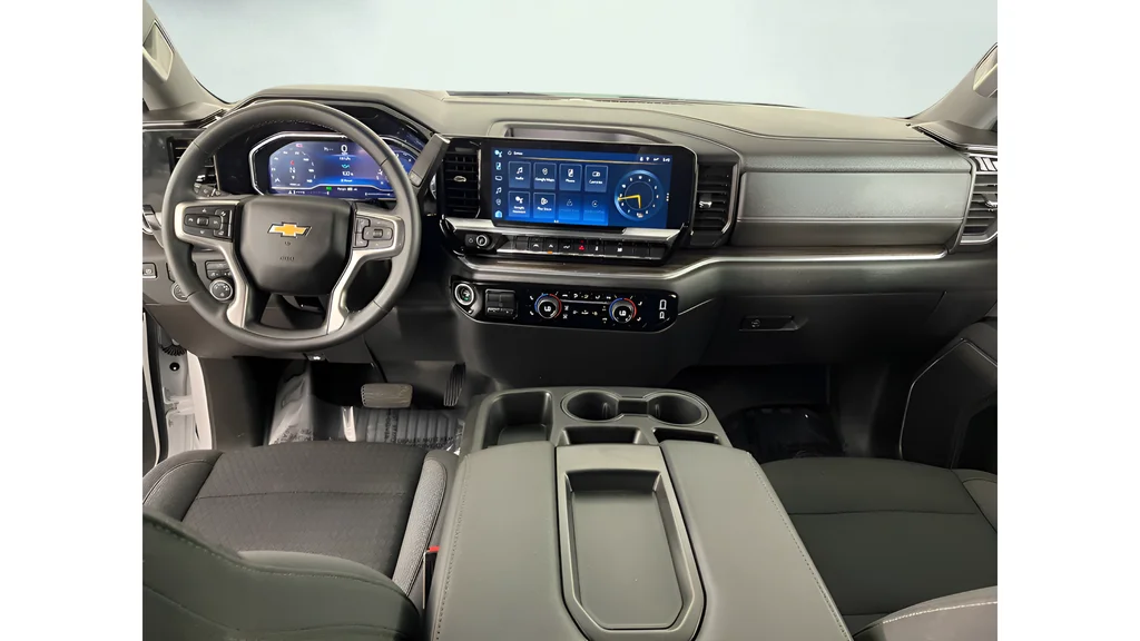 Used 2024 White Chevrolet LT image 17
