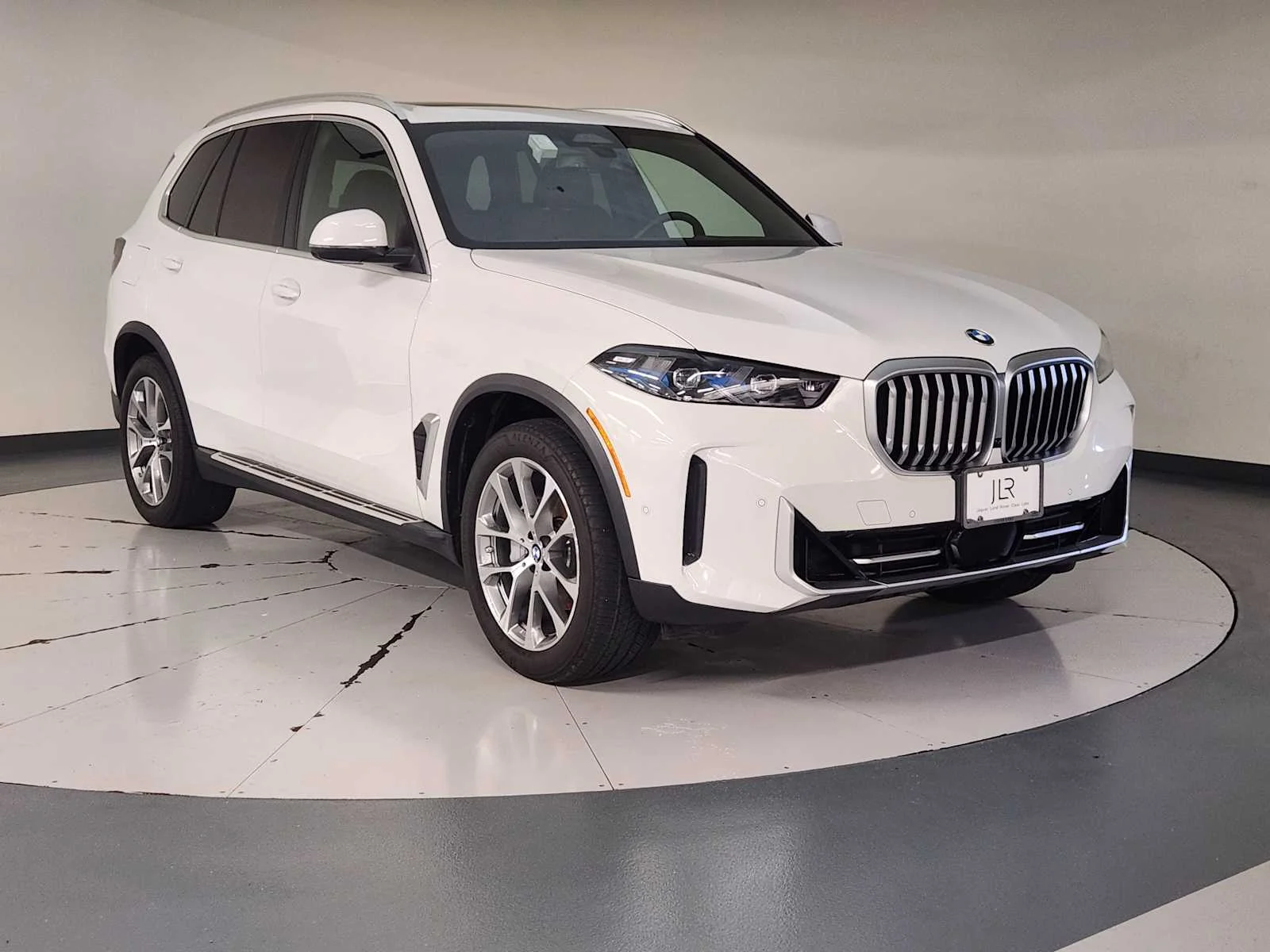 Used 2026 Alpine White BMW xDrive40i - Sports Activity Vehicle image 12