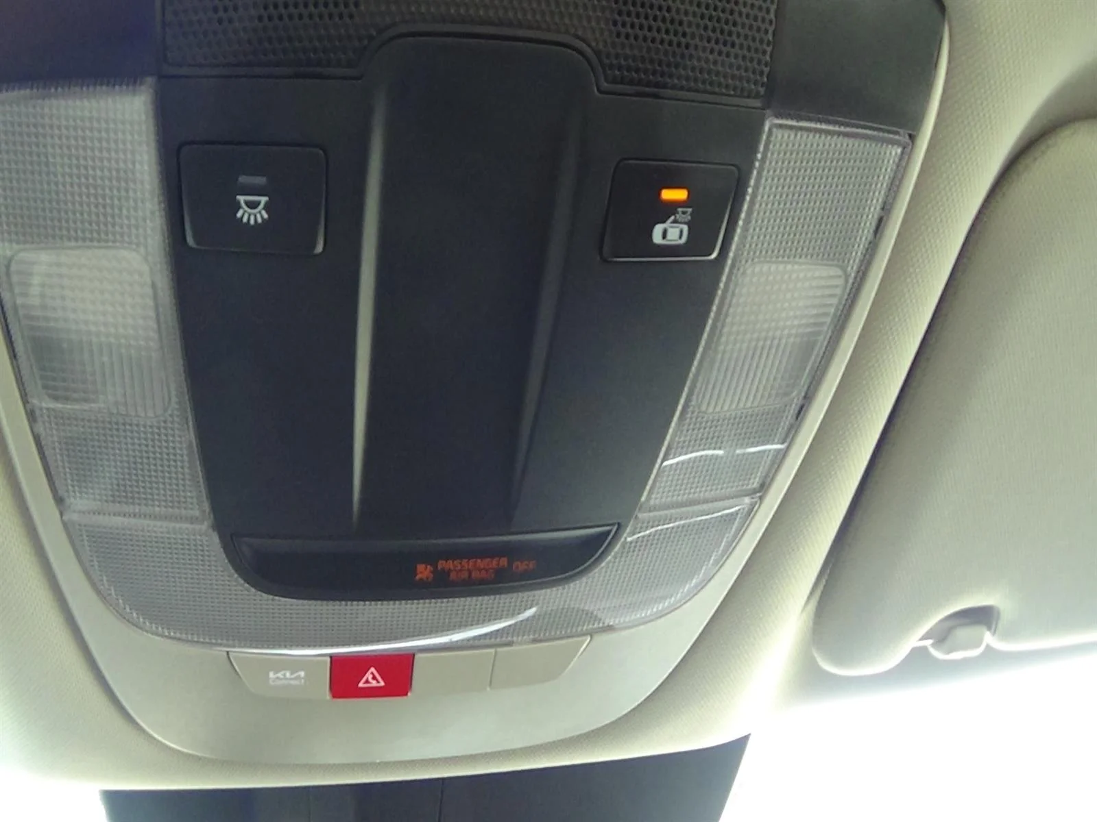 Used 2025 Snow White Pearl (swp) Kia LXS image 26