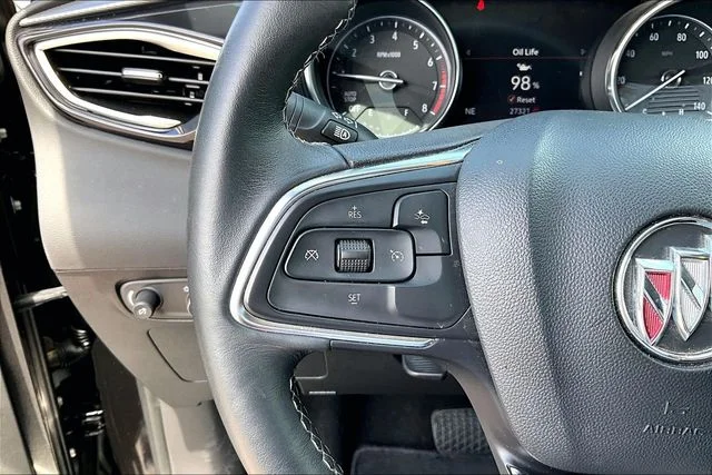 Used 2022 Black Buick Select image 20