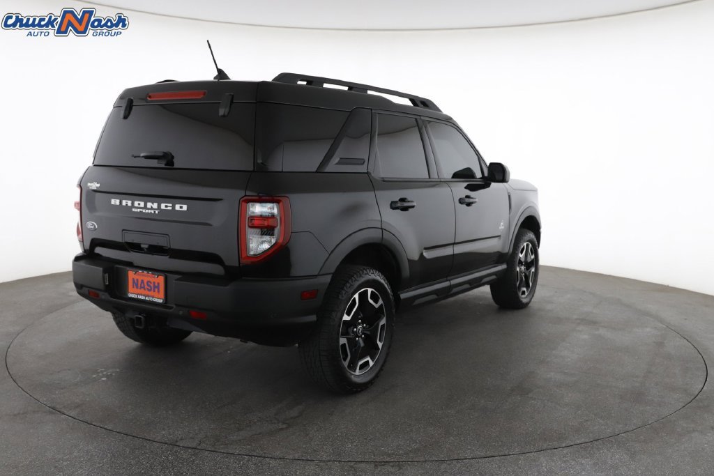 Used 2022 Black Ford Outer Banks image 12