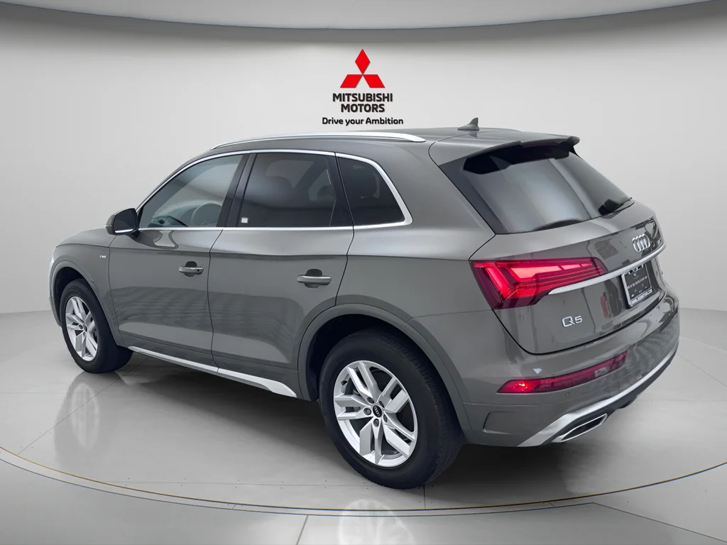 Used 2023 District Green Metallic Audi 45 S line Premium image 6
