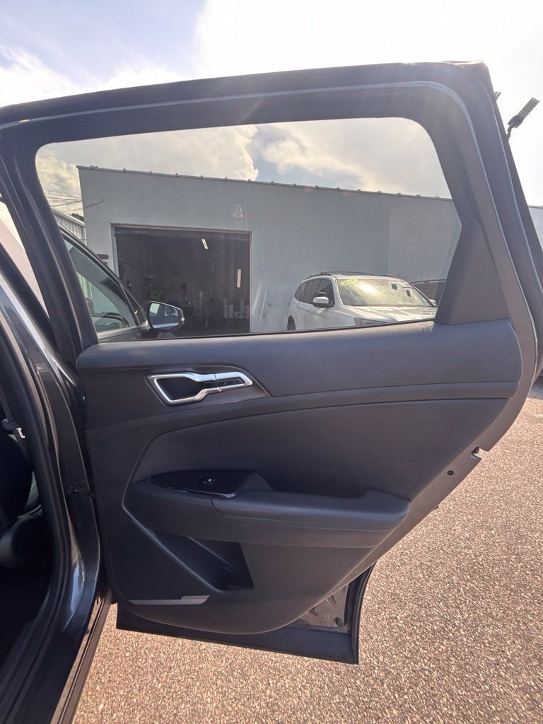 Used 2023 Gry Kia EX image 22