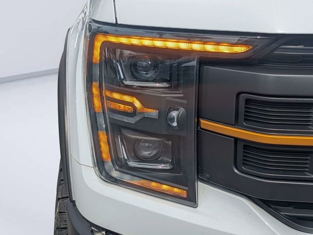 Used 2022 White Ford Tremor image 10