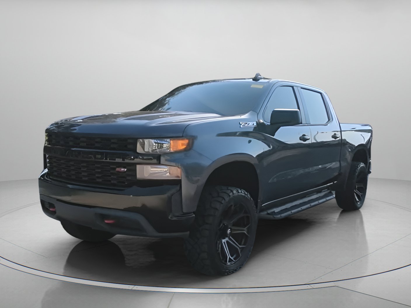 Certified Used 2019 Shadow Gray Metallic Chevrolet Custom Trail Boss Crew Cab Pickup image 10