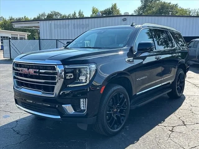 Certified Used 2023 ONYX BLACK GMC SLT image 5