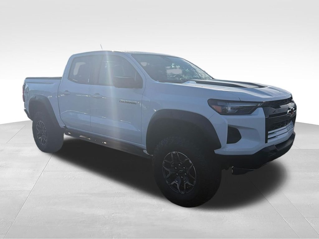 Used 2024 White Chevrolet ZR2 image 7