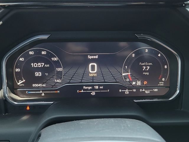 Used 2024 White GMC AT4 image 18