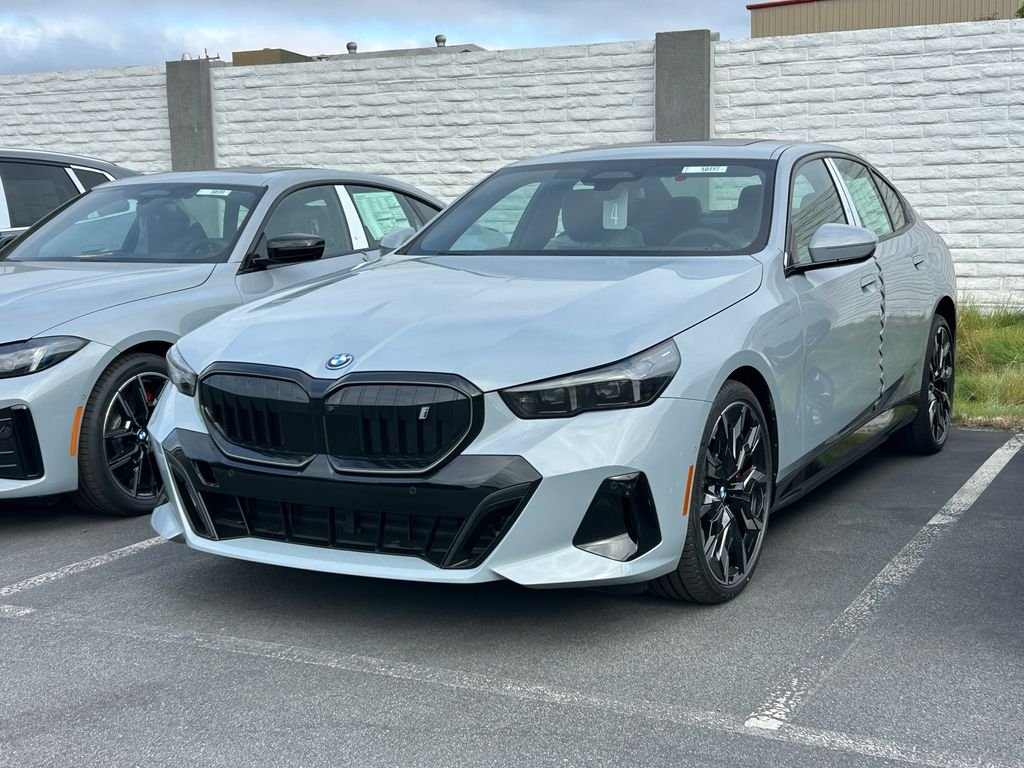 New 2027 Gray Metallic BMW eDrive40 image 2