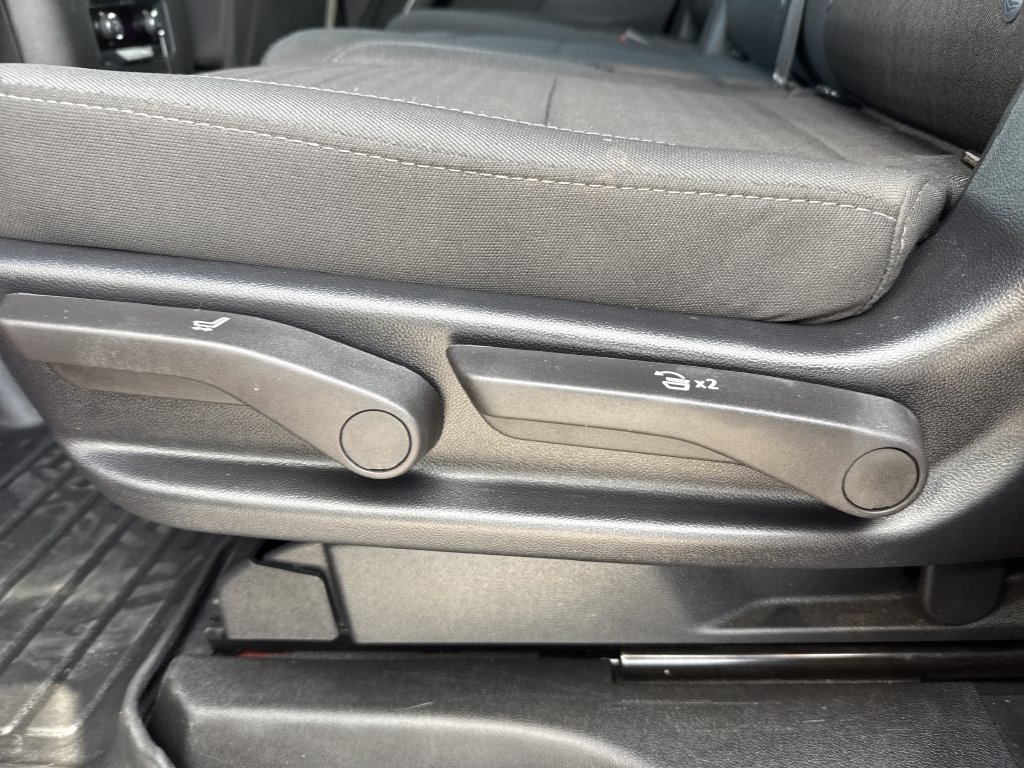 2025 Chevrolet Tahoe LS - Photo 30