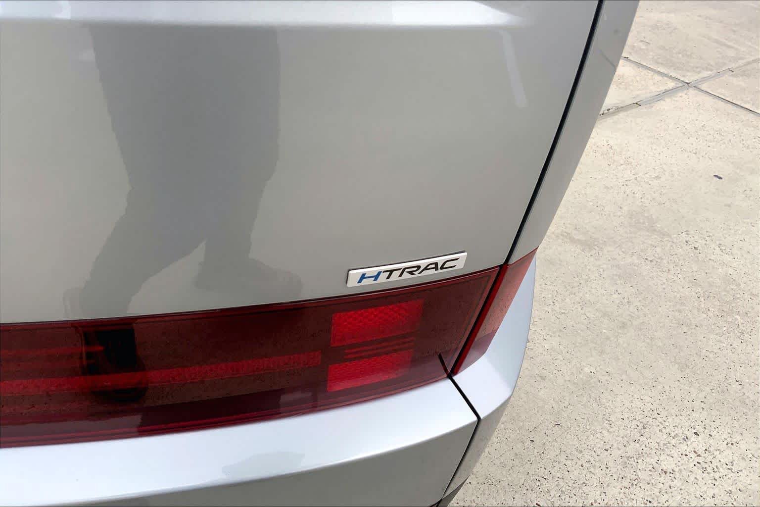 Used 2026 Shimmering Silver Hyundai SEL image 10