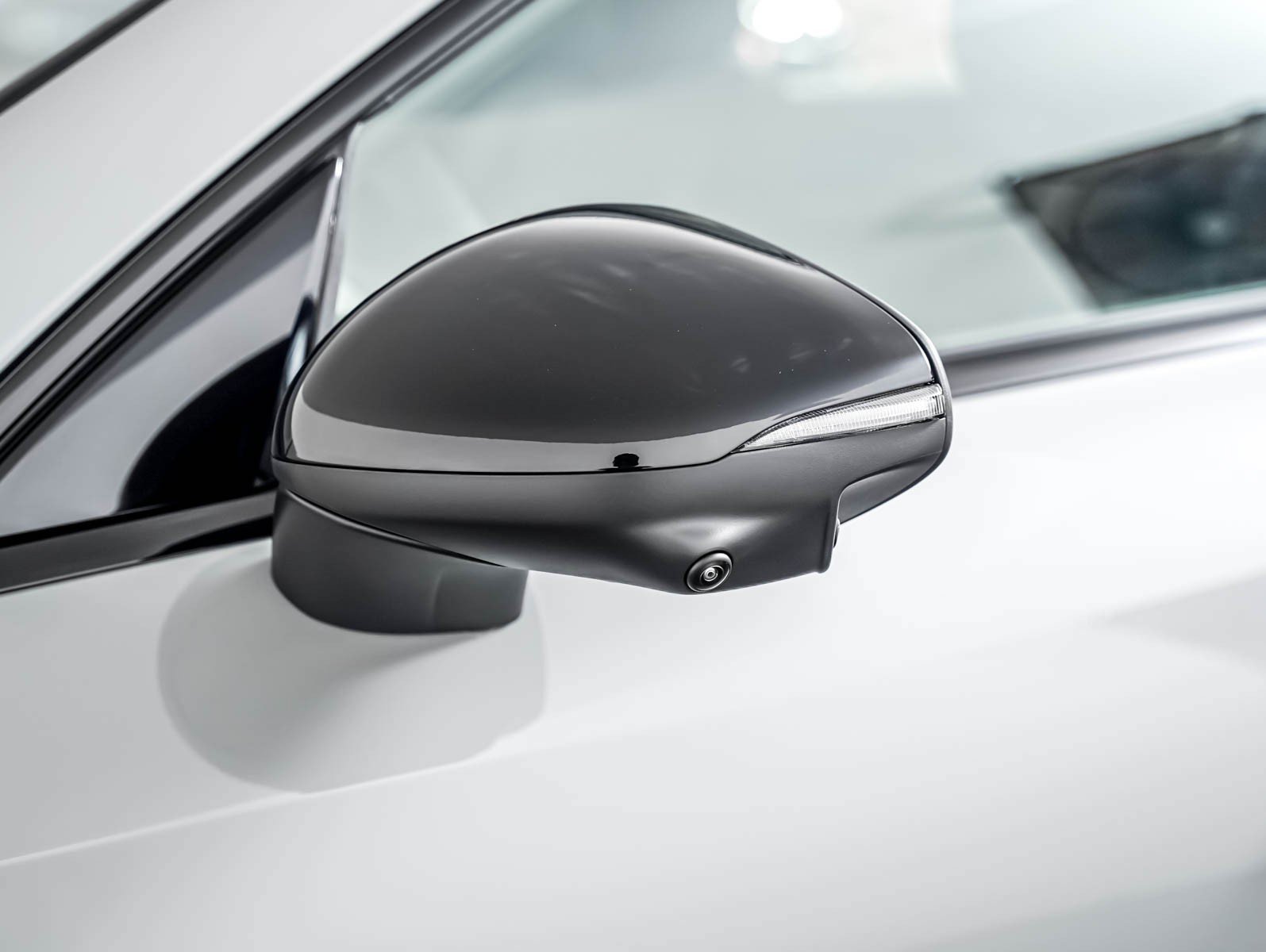 New 2027 MANUFAKTUR Alpine Grey Mercedes-Benz CLA 350 image 24