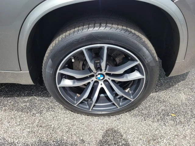 Used 2017 Gray BMW Base image 6