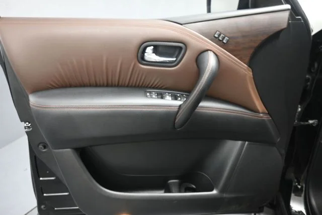 Certified Used 2020 Black Nissan Platinum image 20