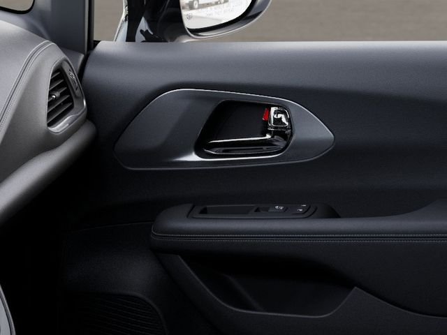 New 2026 Red Hot Pearl-Coat Exterior Paint Chrysler Select image 25