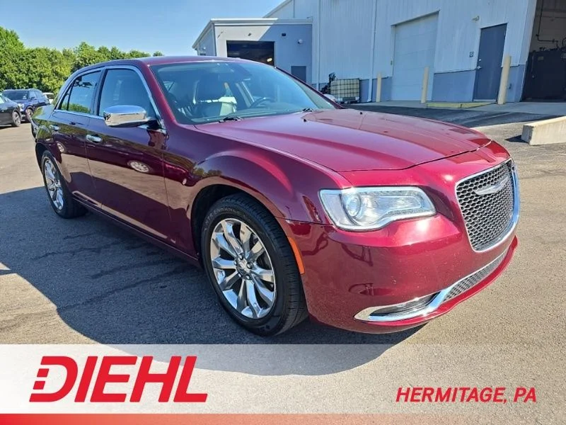 Used 2018 Red Chrysler Limited image 1