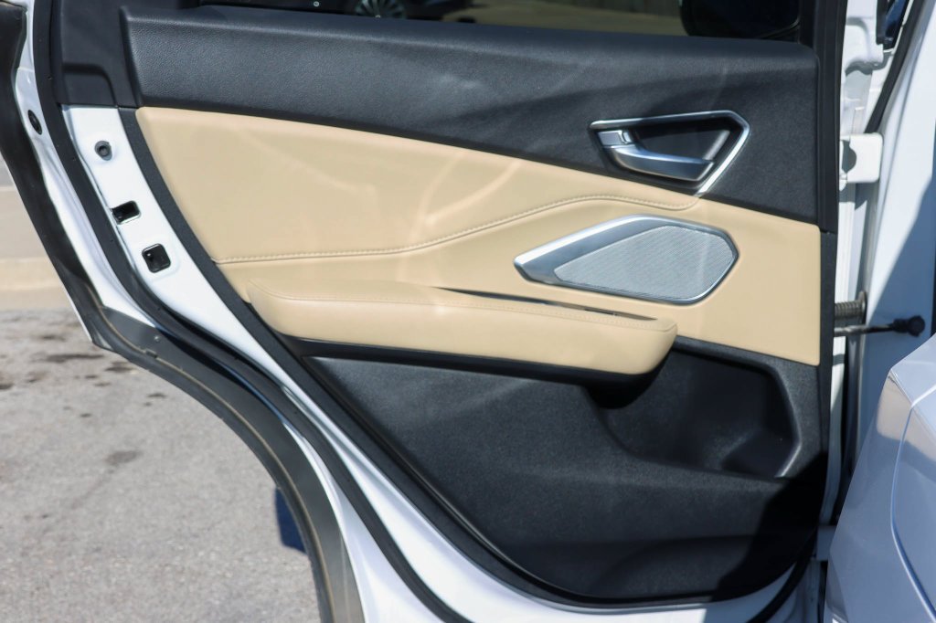Used 2023 White Acura w/Technology Package image 14
