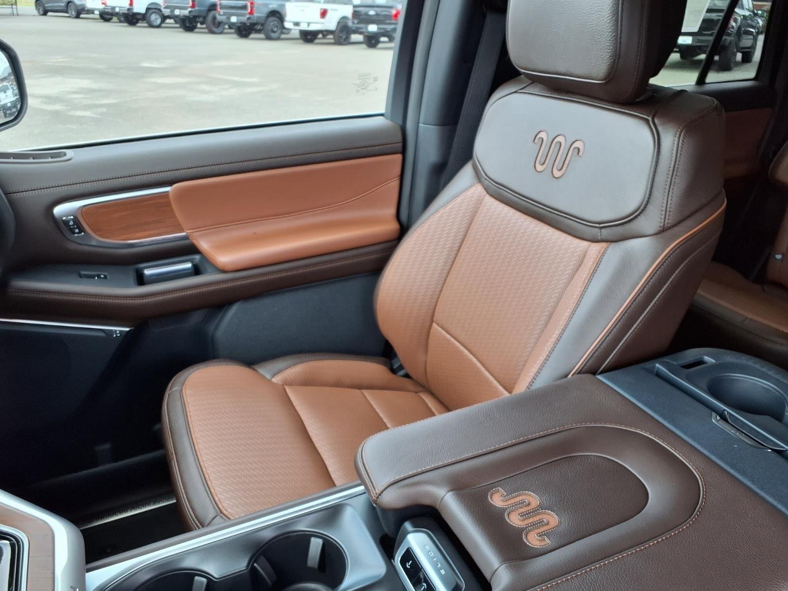 New 2026 Oxford White Ford MAX King Ranch® image 21