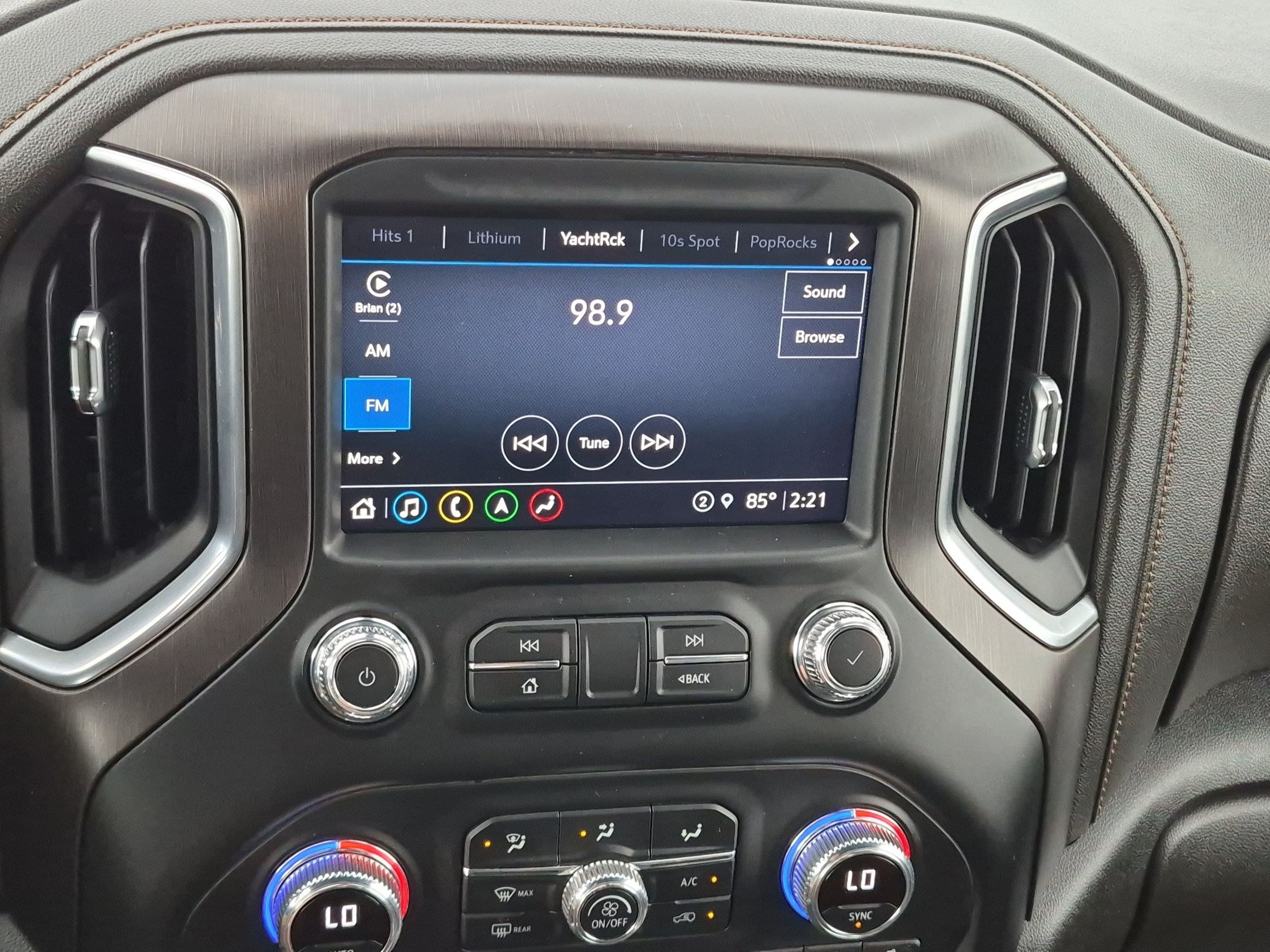 Used 2022 Summit White GMC AT4 image 23
