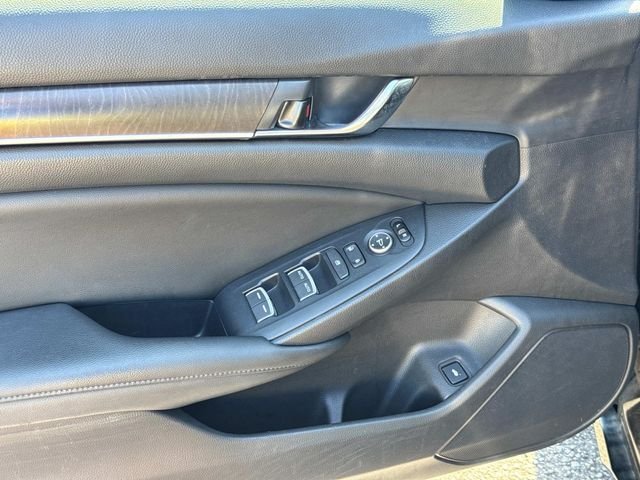 Used 2019 Black Honda EX image 27