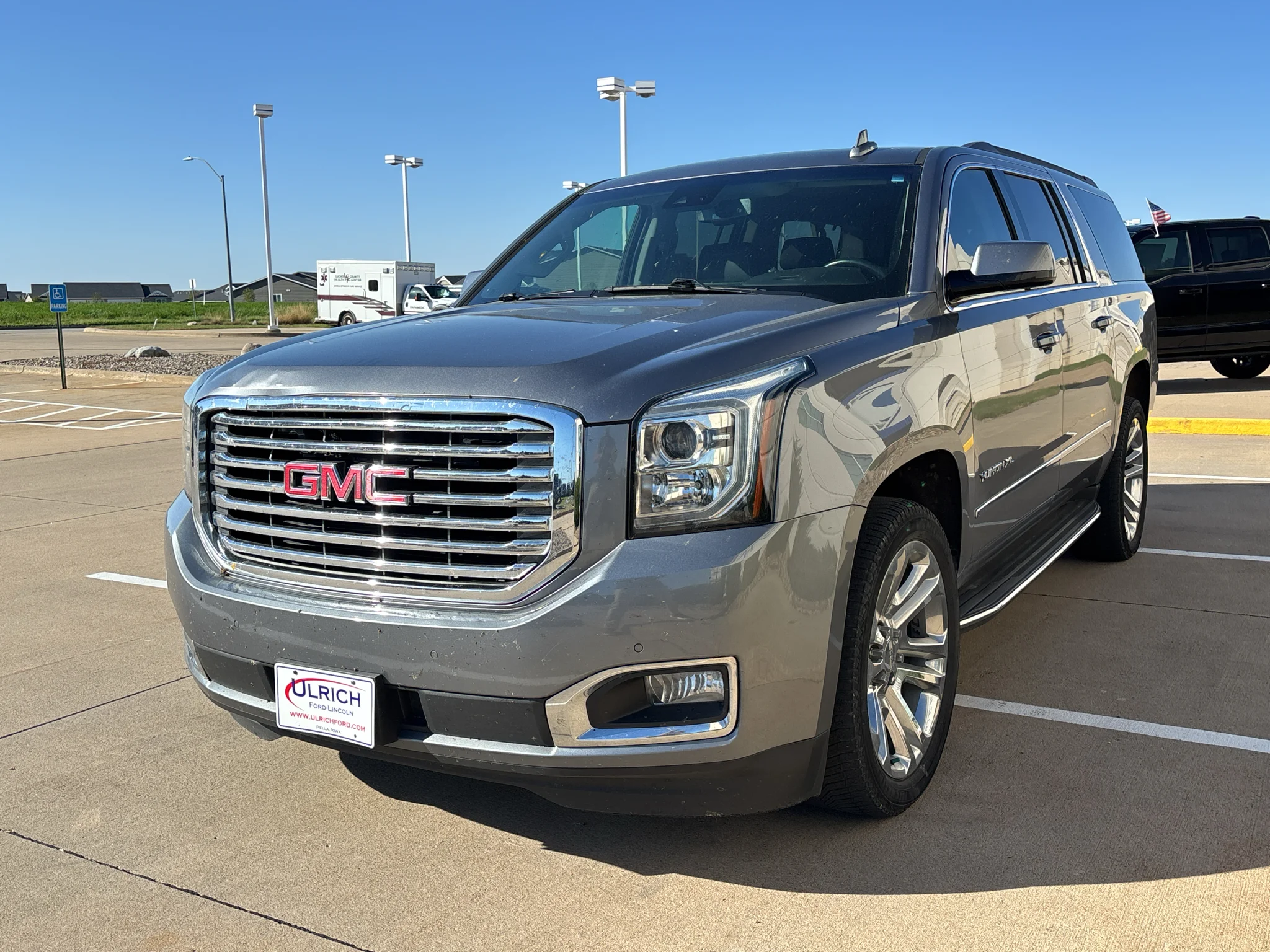 Used 2020 Satin Steel Metallic GMC SLT image 4