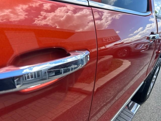 Used 2015 Red GMC SLT image 16