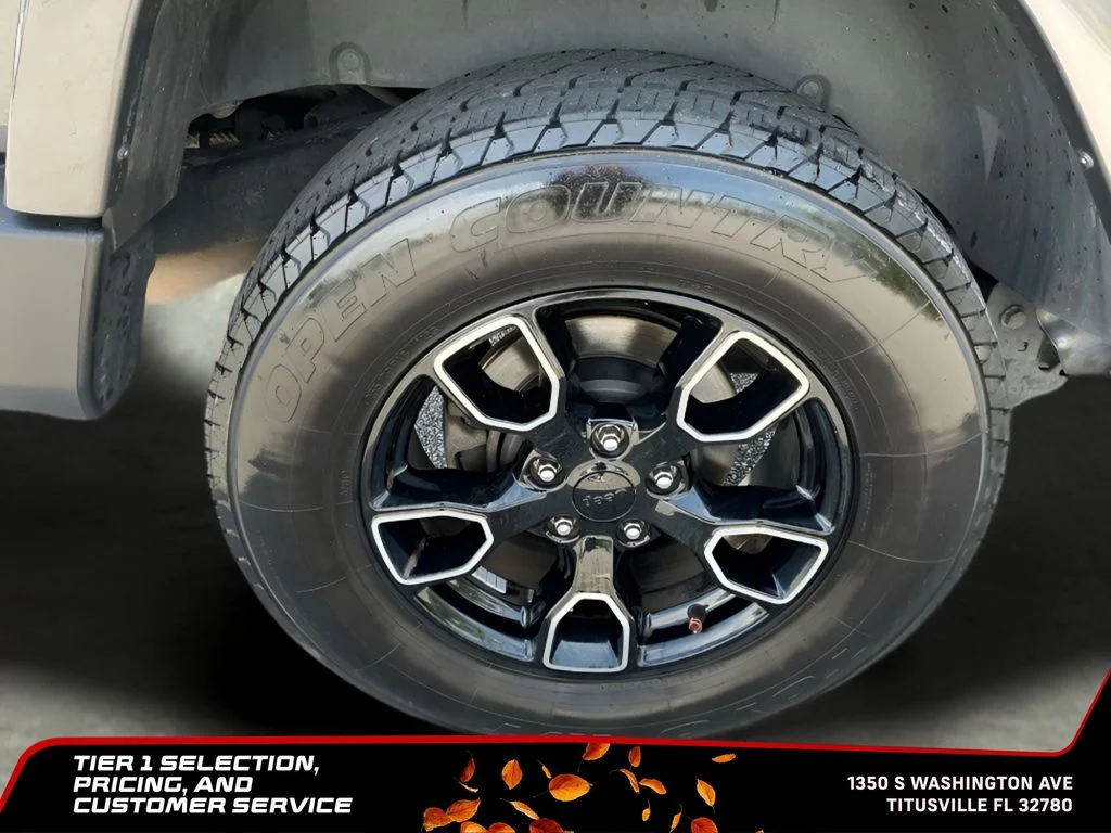 Used 2018 Gray Jeep Unlimited Sahara image 28