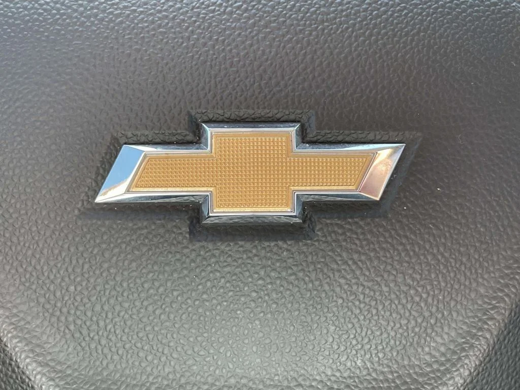 Used 2024 Mosaic Black Metallic Chevrolet LT image 30