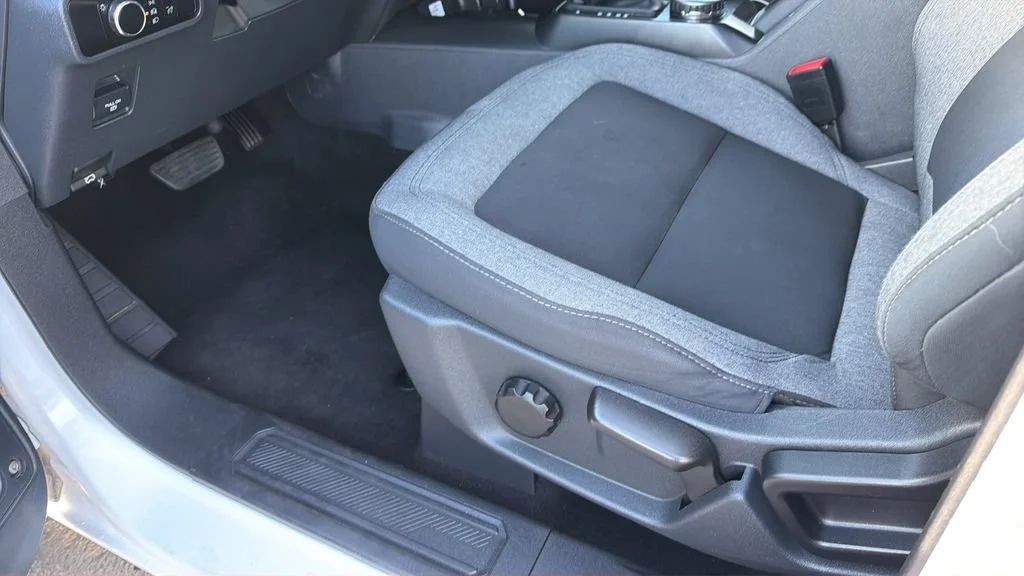Used 2025 White Ford Big Bend image 16