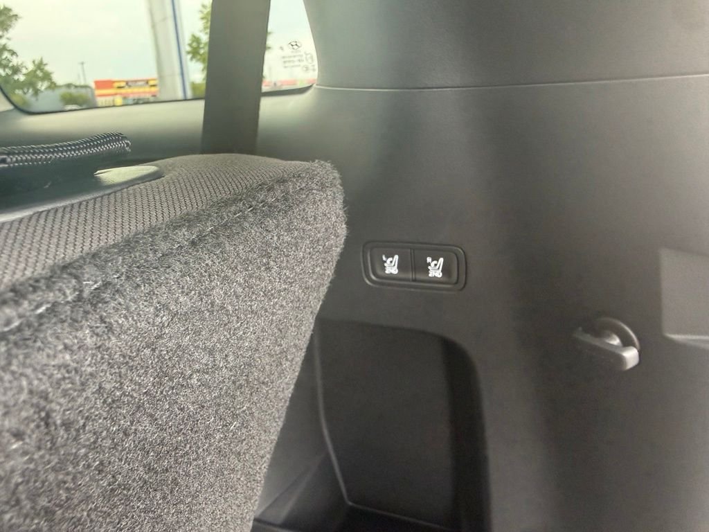 New 2027 Serenity White Hyundai SE AWD image 20