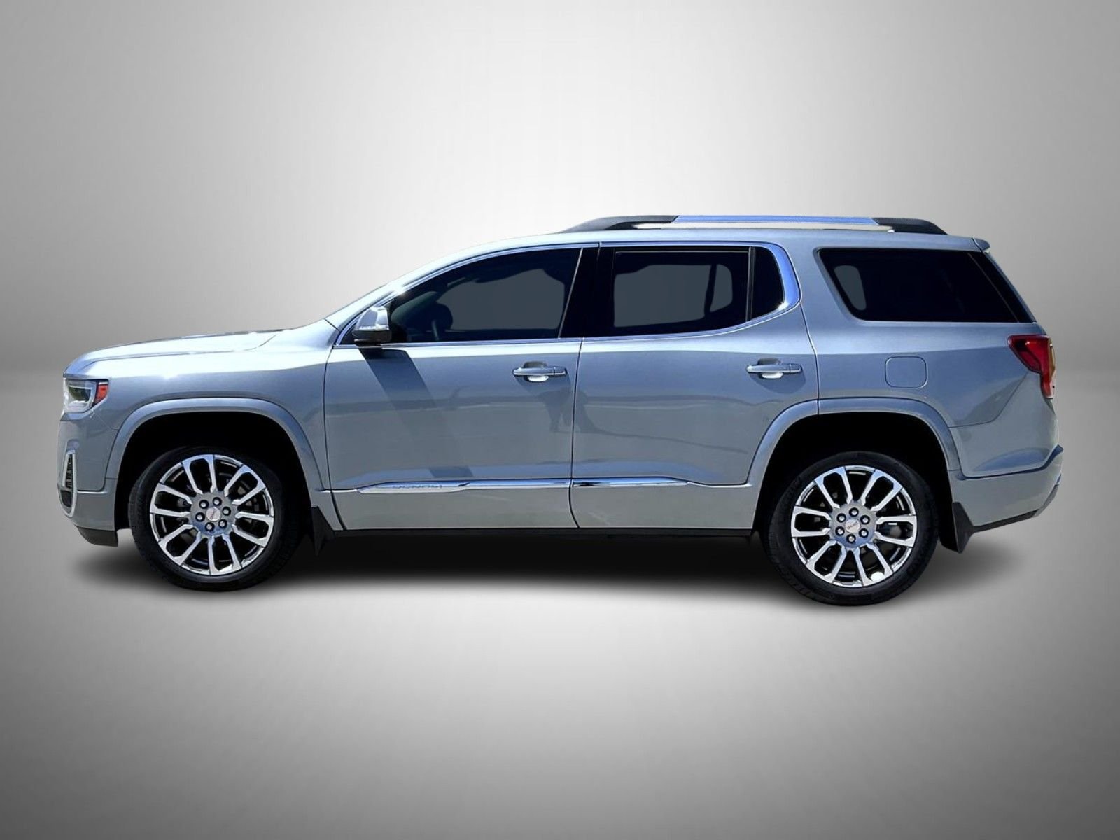 Used 2023 Silver GMC Denali image 8