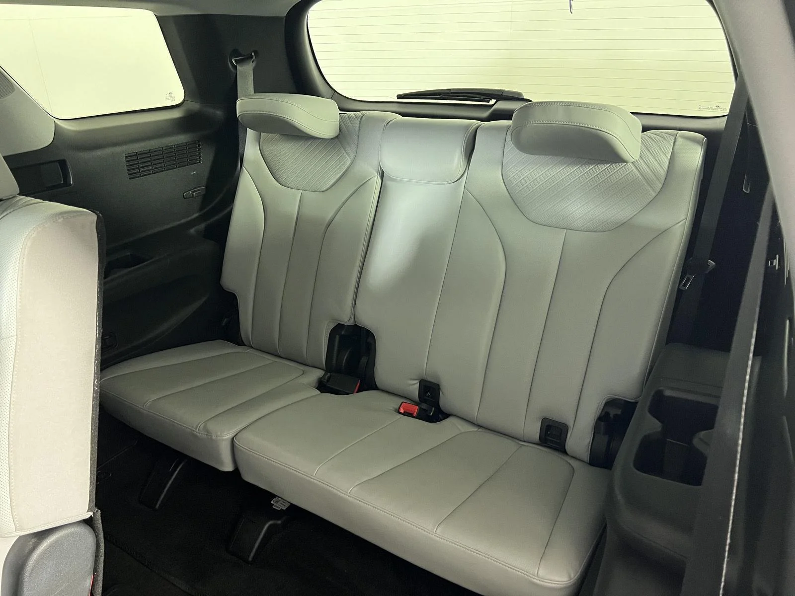 Used 2023 Typhoon Silver Hyundai SEL image 31