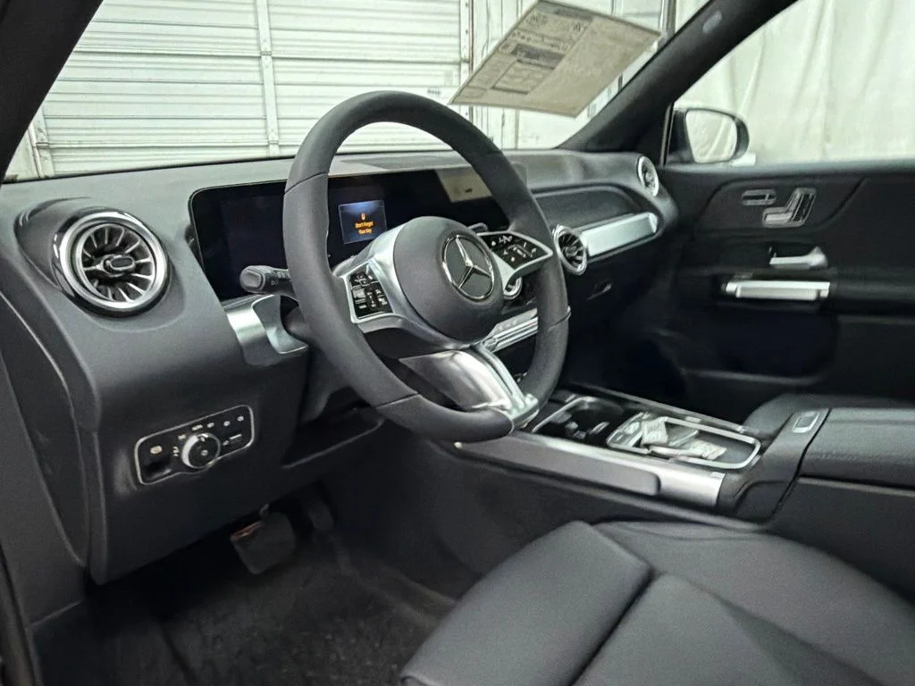 New 2026 Black Mercedes-Benz GLB 250 image 12