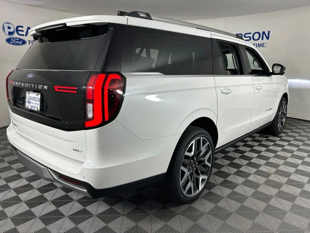 New 2026 Star White Metallic Tri-Coat Ford MAX Platinum® image 8