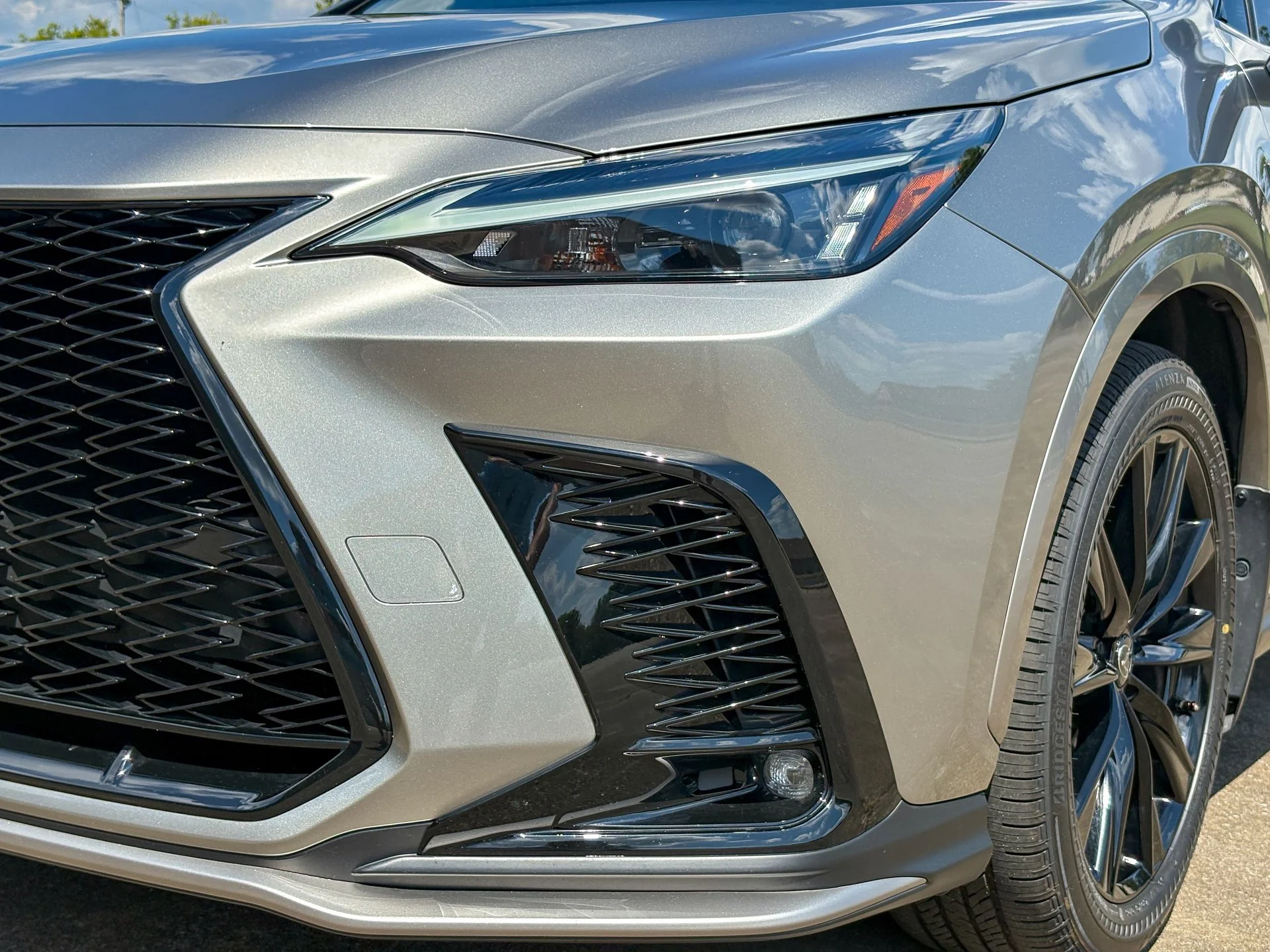 Used 2024 Silver Lexus 350 F SPORT Handling image 6