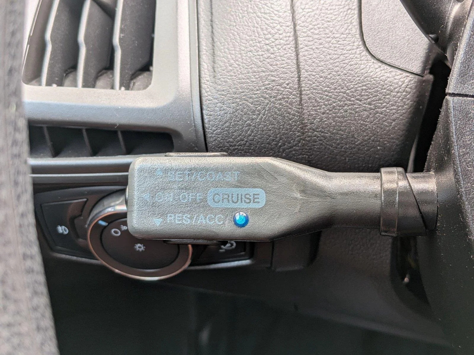 Used 2012 Sterling Gray Metallic Ford SE image 22