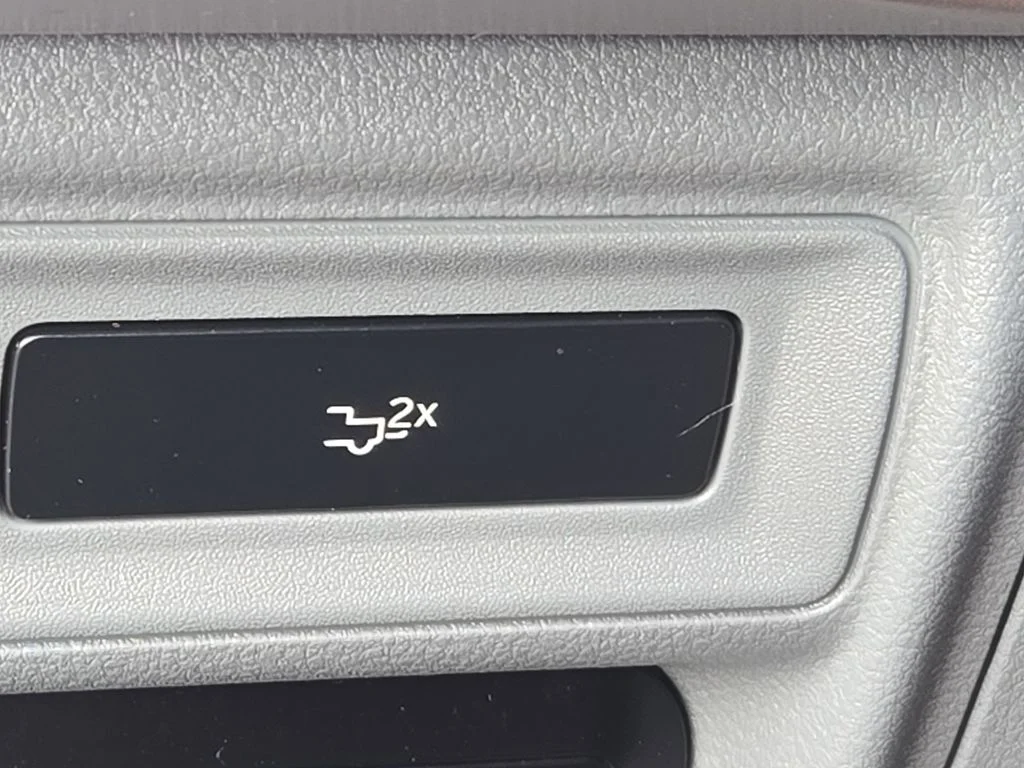 Used 2023 Blue Metallic Ford XLT image 56