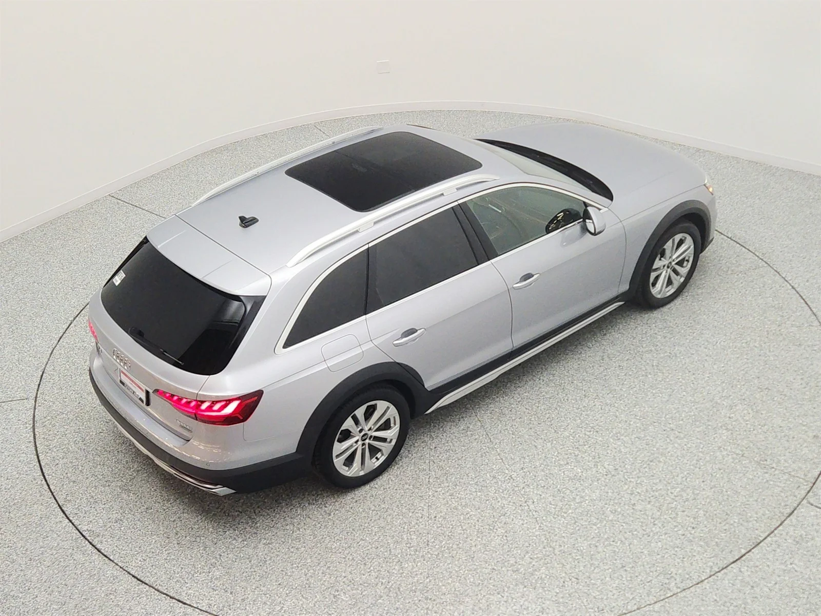 Used 2023 Florett Silver Metallic Audi Premium Plus 45 TFSI quattro image 26
