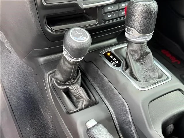 Used 2023 Gray Jeep Sport image 18