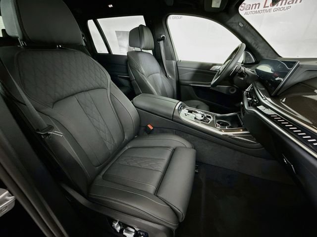 New 2027 Black Sapphire Metallic BMW M60i image 31