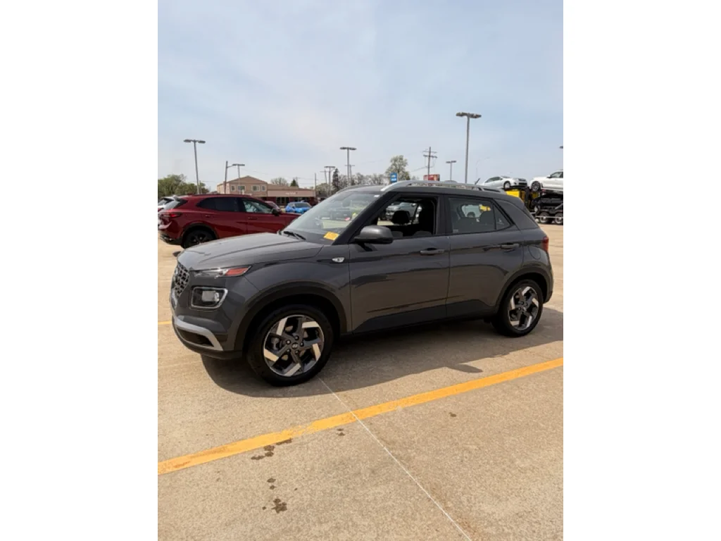 Used 2024 Ecotronic Gray Hyundai SEL image 1