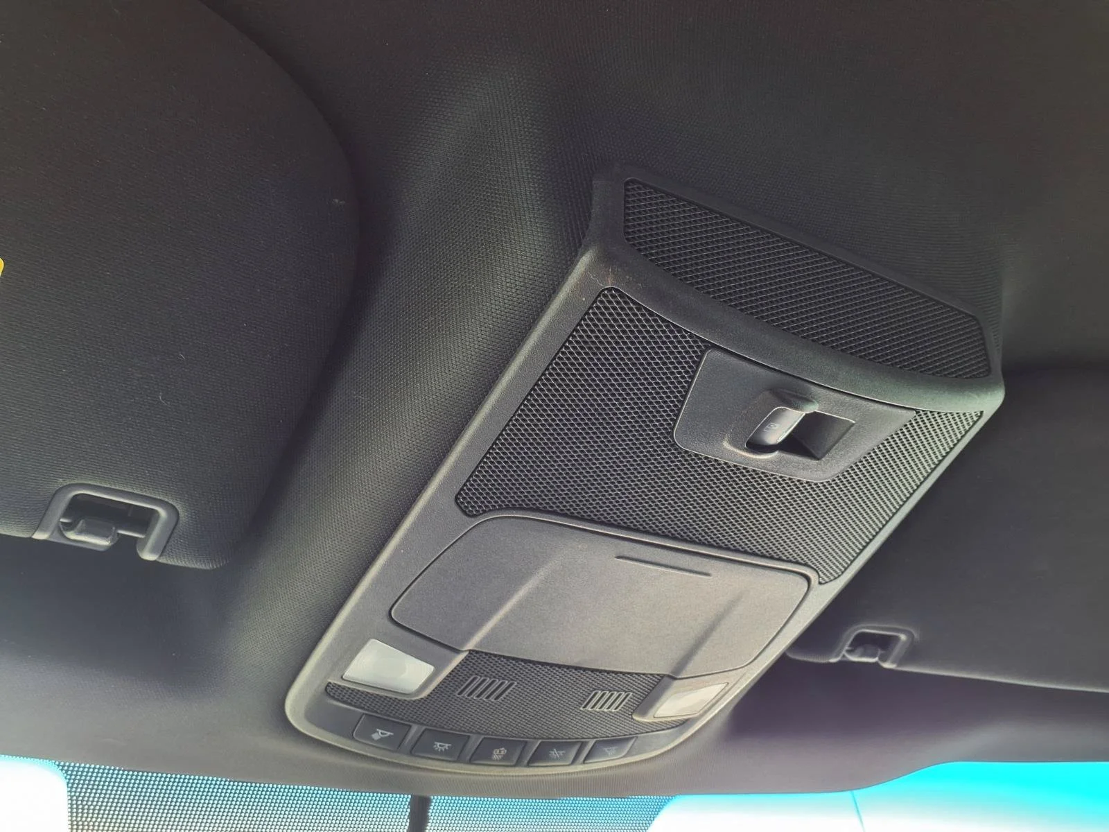 Used 2018 White Ford  image 9
