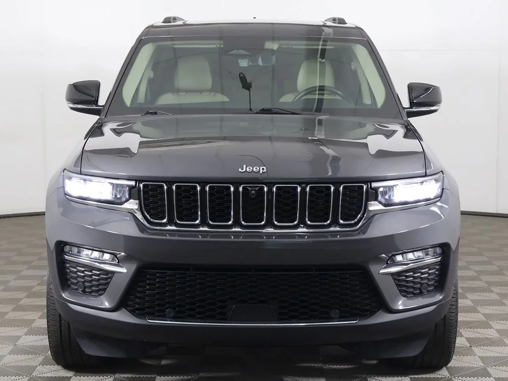 Used 2022 Gray Jeep Limited image 15
