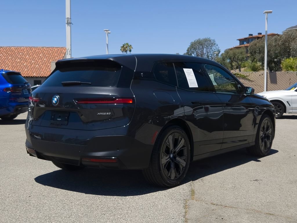 Used 2024 Dark Graphite Metallic BMW xDrive50 image 23