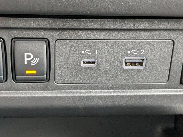 2025 Nissan Frontier SV - Photo 21