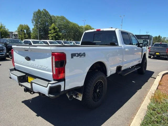 New 2026 Oxford White Ford XLT image 4