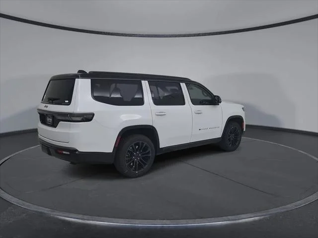 New 2026 Bright White Clear-Coat Exterior Paint Jeep Grand Wagoneer image 15