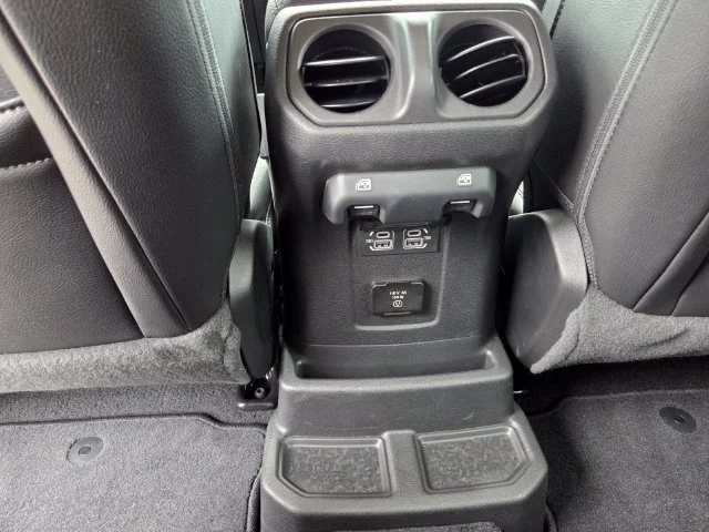 Certified Used 2022 Black Jeep Unlimited Sahara High Altitude image 15