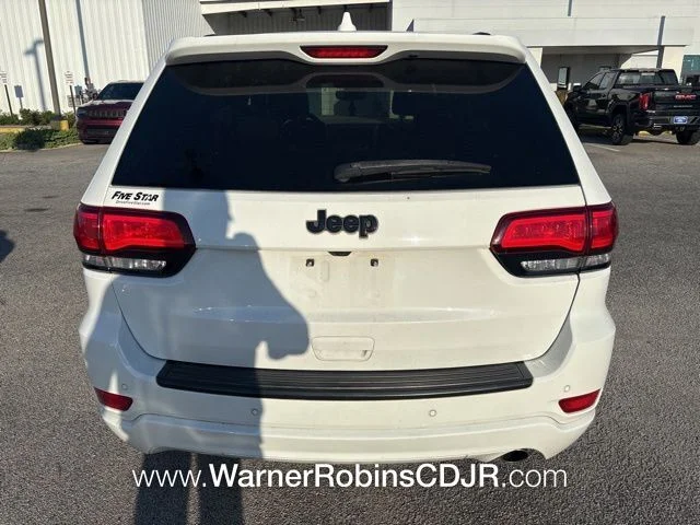 Used 2019 White Jeep Altitude image 5