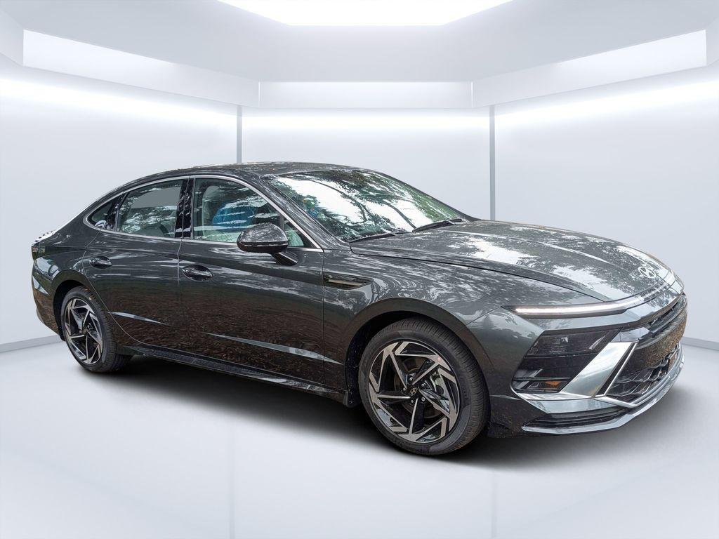 New 2026 Gray Hyundai SEL Sport image 1